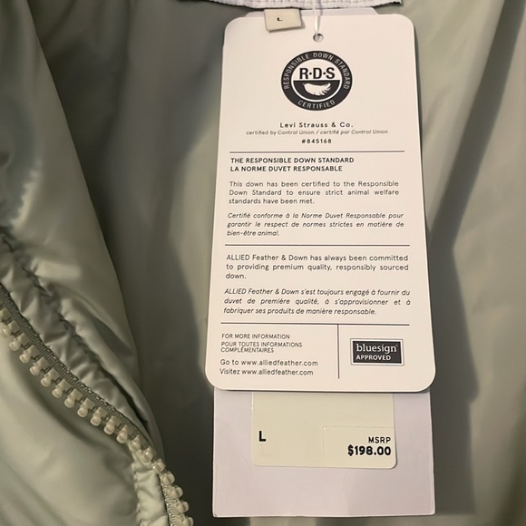 NWT Levis Women Puffer Jacket with Hood - Picture 4 of 5